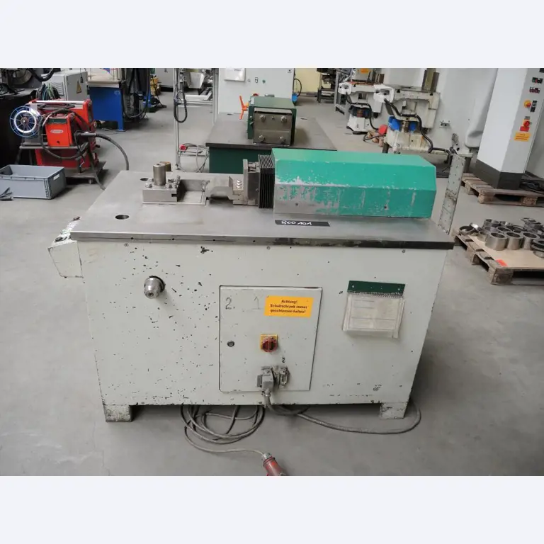 Chapas metálicas e máquinas para trabalhar metais<br><font size="2">Colaboração com Hilco Industrial Acquisitions bv</font><br><img src="/images/hil.png"><br>-2