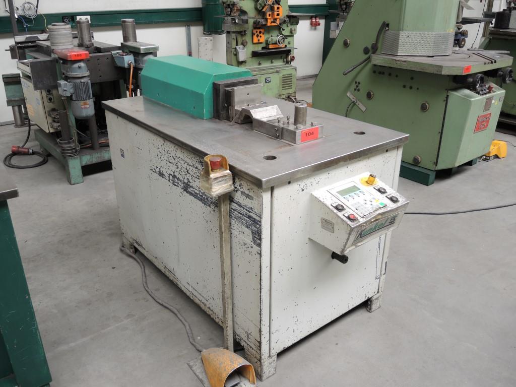 Chapas metálicas e máquinas para trabalhar metais<br><font size="2">Colaboração com Hilco Industrial Acquisitions bv</font><br><img src="/images/hil.png"><br>-3