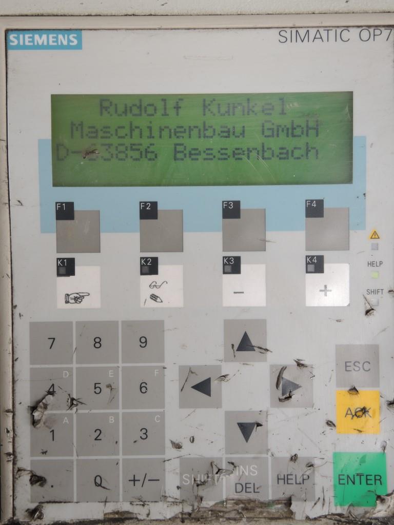 Chapas metálicas e máquinas para trabalhar metais<br><font size="2">Colaboração com Hilco Industrial Acquisitions bv</font><br><img src="/images/hil.png"><br>-6