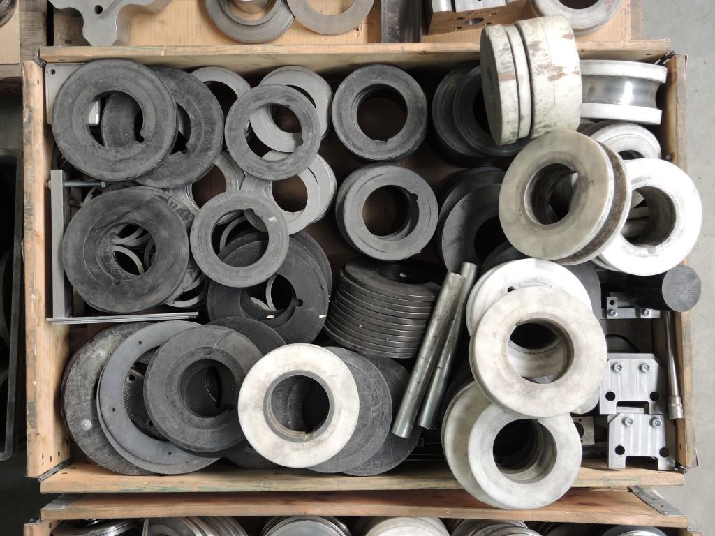 Chapas metálicas e máquinas para trabalhar metais<br><font size="2">Colaboração com Hilco Industrial Acquisitions bv</font><br><img src="/images/hil.png"><br>-11