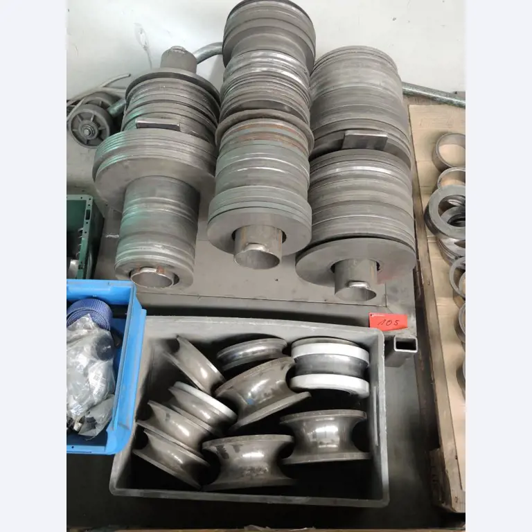 Chapas metálicas e máquinas para trabalhar metais<br><font size="2">Colaboração com Hilco Industrial Acquisitions bv</font><br><img src="/images/hil.png"><br>-12