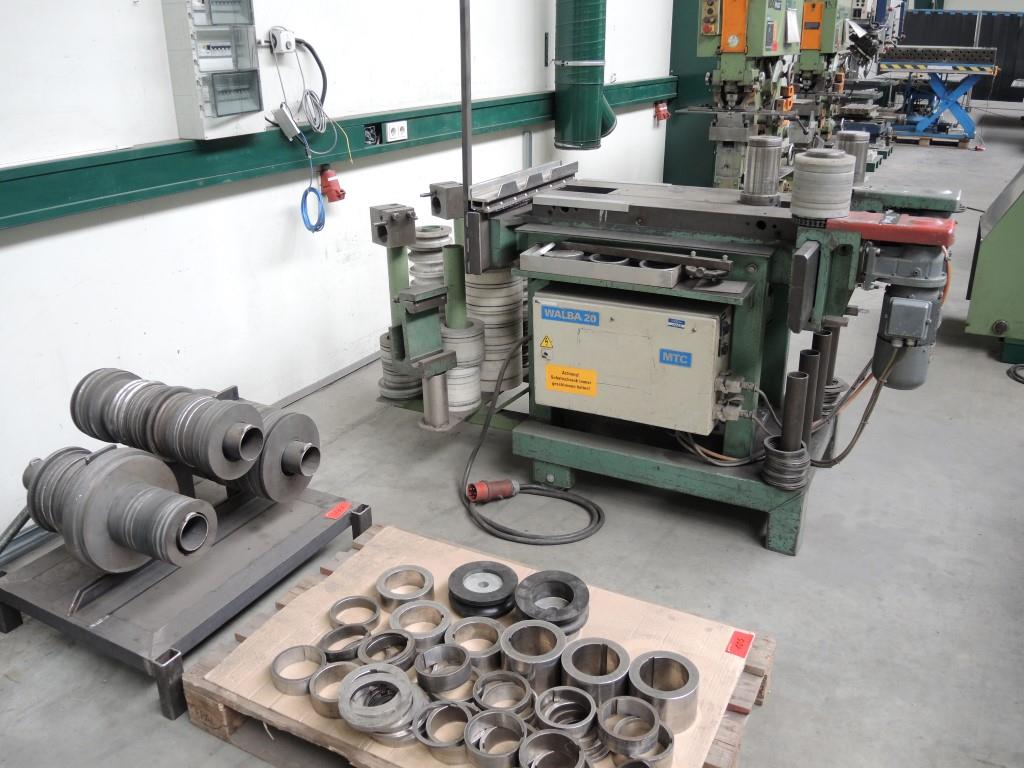 Chapas metálicas e máquinas para trabalhar metais<br><font size="2">Colaboração com Hilco Industrial Acquisitions bv</font><br><img src="/images/hil.png"><br>-3