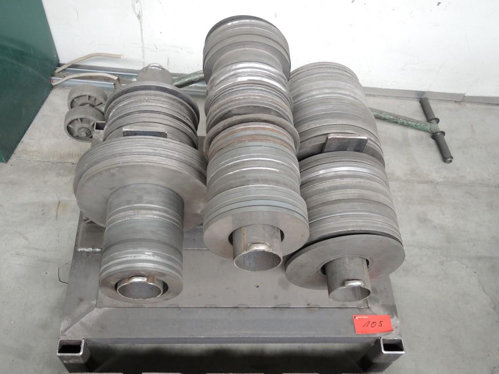 Chapas metálicas e máquinas para trabalhar metais<br><font size="2">Colaboração com Hilco Industrial Acquisitions bv</font><br><img src="/images/hil.png"><br>-6