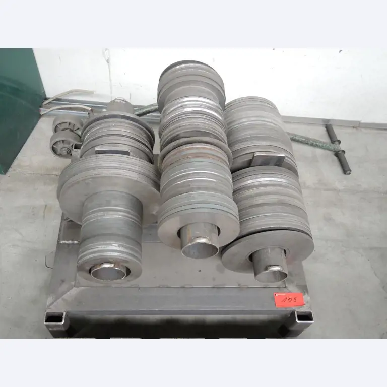 Chapas metálicas e máquinas para trabalhar metais<br><font size="2">Colaboração com Hilco Industrial Acquisitions bv</font><br><img src="/images/hil.png"><br>-6