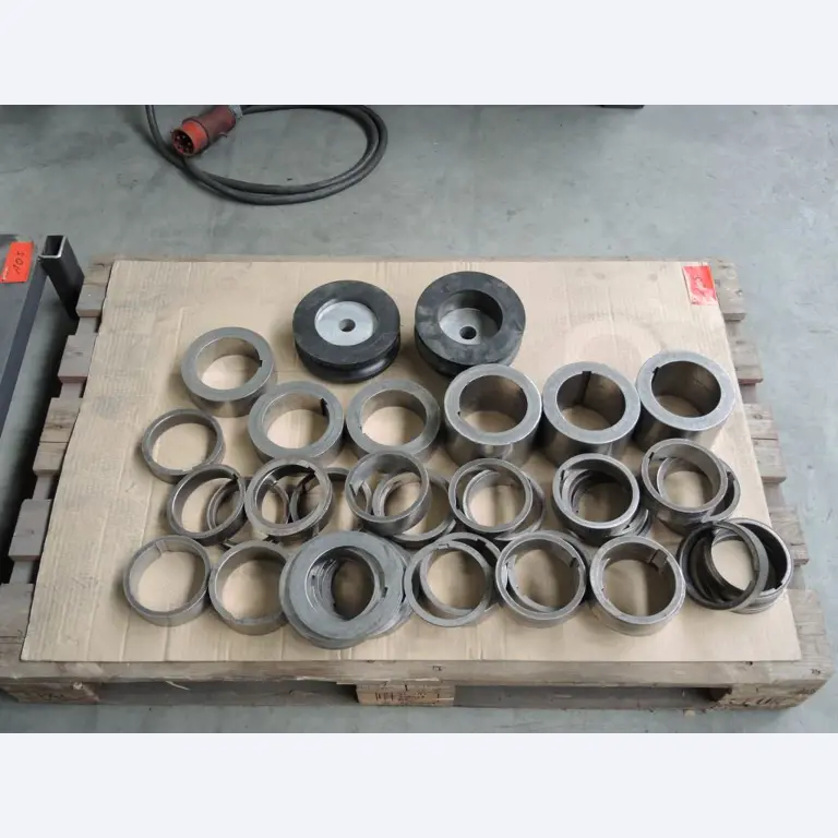 Chapas metálicas e máquinas para trabalhar metais<br><font size="2">Colaboração com Hilco Industrial Acquisitions bv</font><br><img src="/images/hil.png"><br>-7