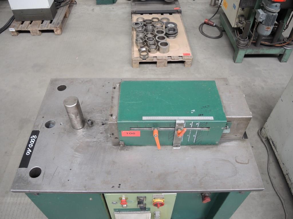 Chapas metálicas e máquinas para trabalhar metais<br><font size="2">Colaboração com Hilco Industrial Acquisitions bv</font><br><img src="/images/hil.png"><br>-4