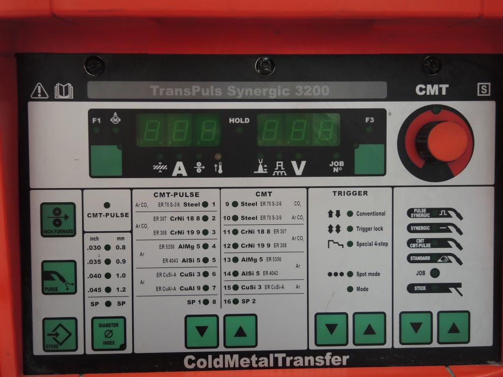 Chapas metálicas e máquinas para trabalhar metais<br><font size="2">Colaboração com Hilco Industrial Acquisitions bv</font><br><img src="/images/hil.png"><br>-7
