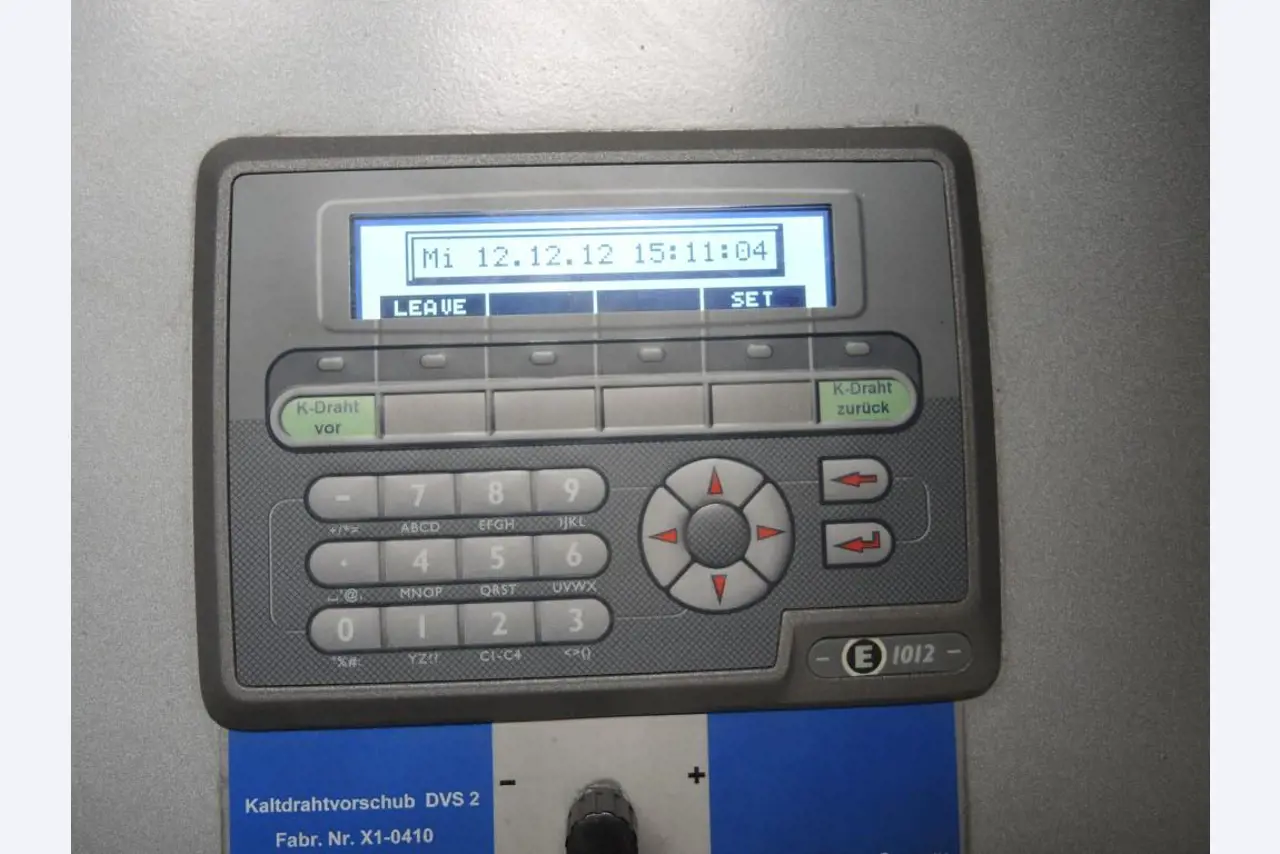 Chapas metálicas e máquinas para trabalhar metais<br><font size="2">Colaboração com Hilco Industrial Acquisitions bv</font><br><img src="/images/hil.png"><br>-12