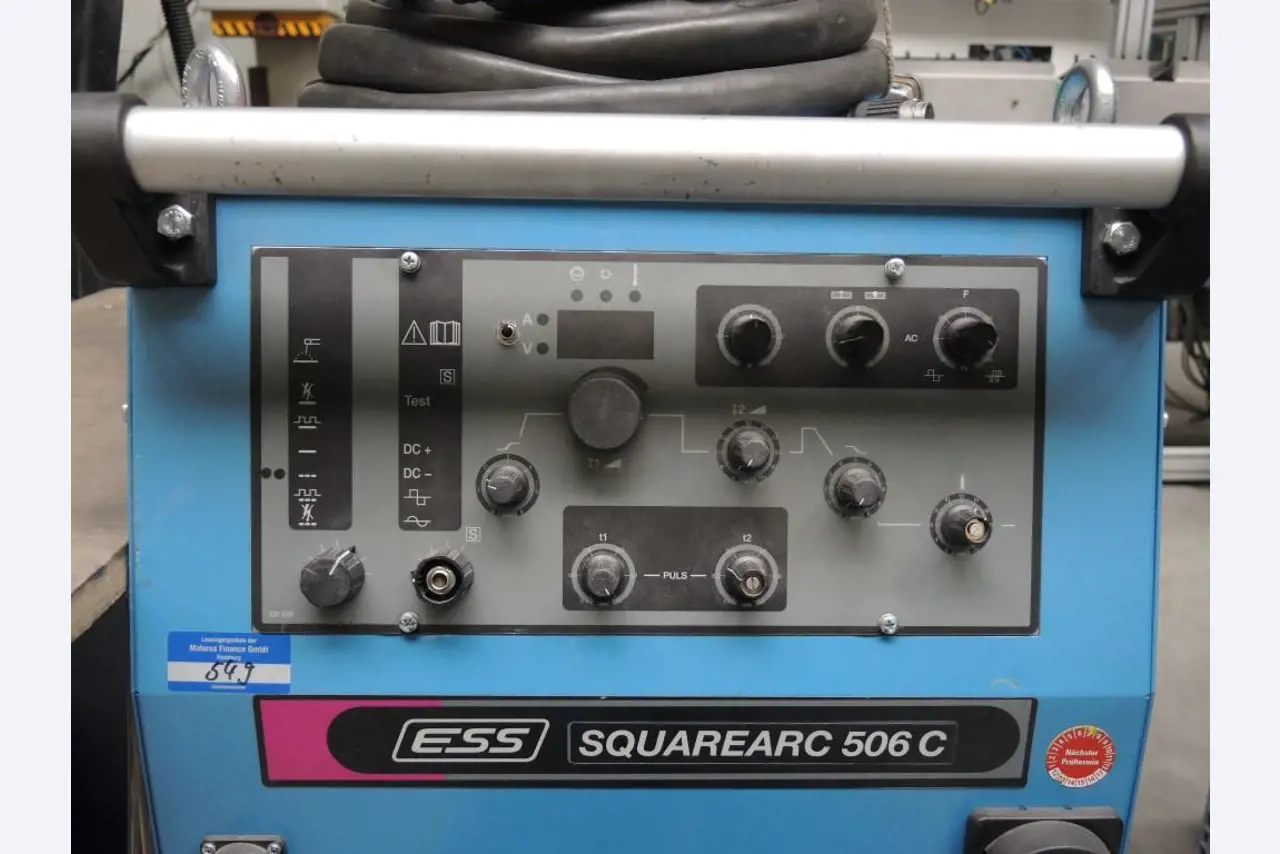 Chapas metálicas e máquinas para trabalhar metais<br><font size="2">Colaboração com Hilco Industrial Acquisitions bv</font><br><img src="/images/hil.png"><br>-16