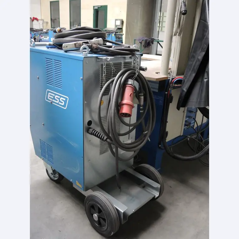 Chapas metálicas e máquinas para trabalhar metais<br><font size="2">Colaboração com Hilco Industrial Acquisitions bv</font><br><img src="/images/hil.png"><br>-17