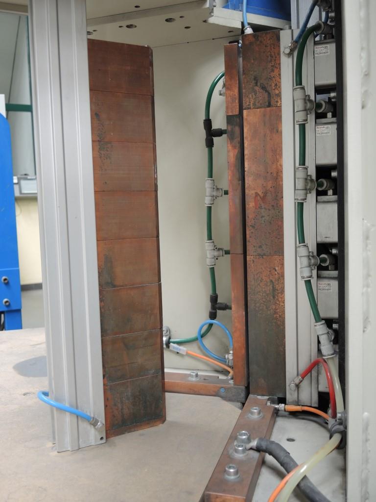 Chapas metálicas e máquinas para trabalhar metais<br><font size="2">Colaboração com Hilco Industrial Acquisitions bv</font><br><img src="/images/hil.png"><br>-3