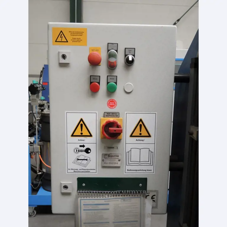 Chapas metálicas e máquinas para trabalhar metais<br><font size="2">Colaboração com Hilco Industrial Acquisitions bv</font><br><img src="/images/hil.png"><br>-7