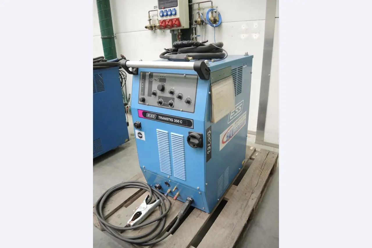 Chapas metálicas e máquinas para trabalhar metais<br><font size="2">Colaboração com Hilco Industrial Acquisitions bv</font><br><img src="/images/hil.png"><br>-1