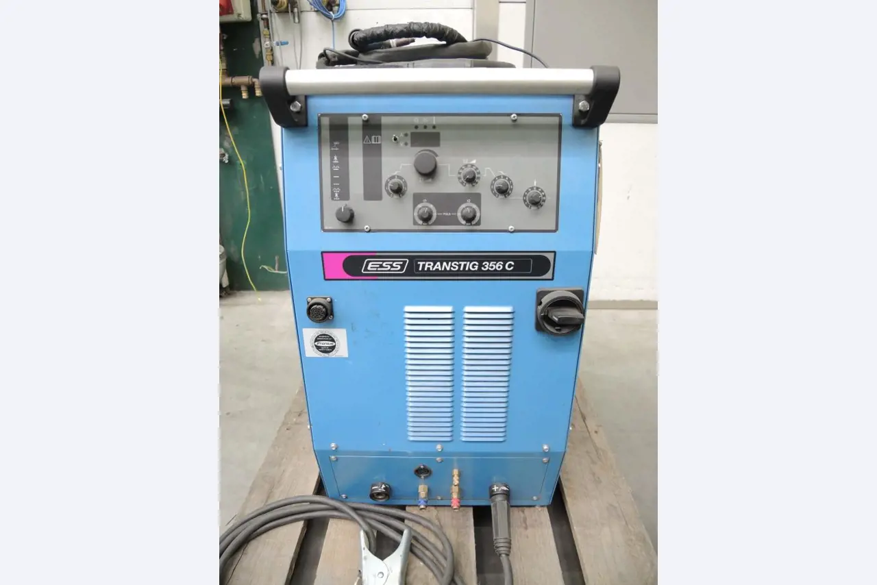 Chapas metálicas e máquinas para trabalhar metais<br><font size="2">Colaboração com Hilco Industrial Acquisitions bv</font><br><img src="/images/hil.png"><br>-2