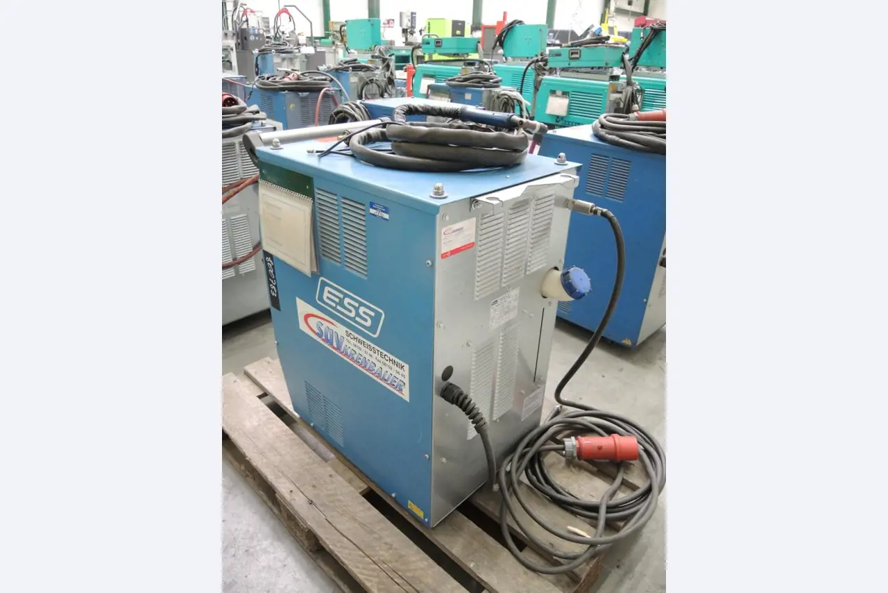 Chapas metálicas e máquinas para trabalhar metais<br><font size="2">Colaboração com Hilco Industrial Acquisitions bv</font><br><img src="/images/hil.png"><br>-4