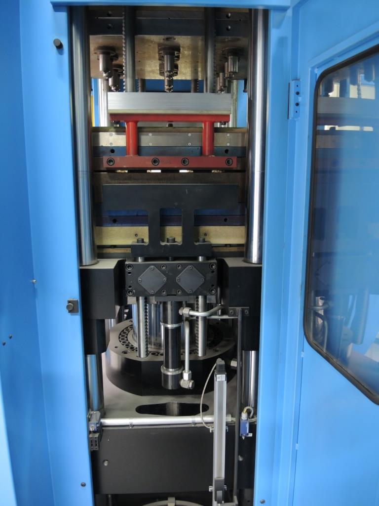 Injection Moulding/Storage Systems<br><font size="2">Collab. with Hilco Industrial Acquisitions<br></font><img src="/images/hil.png"><br>-10