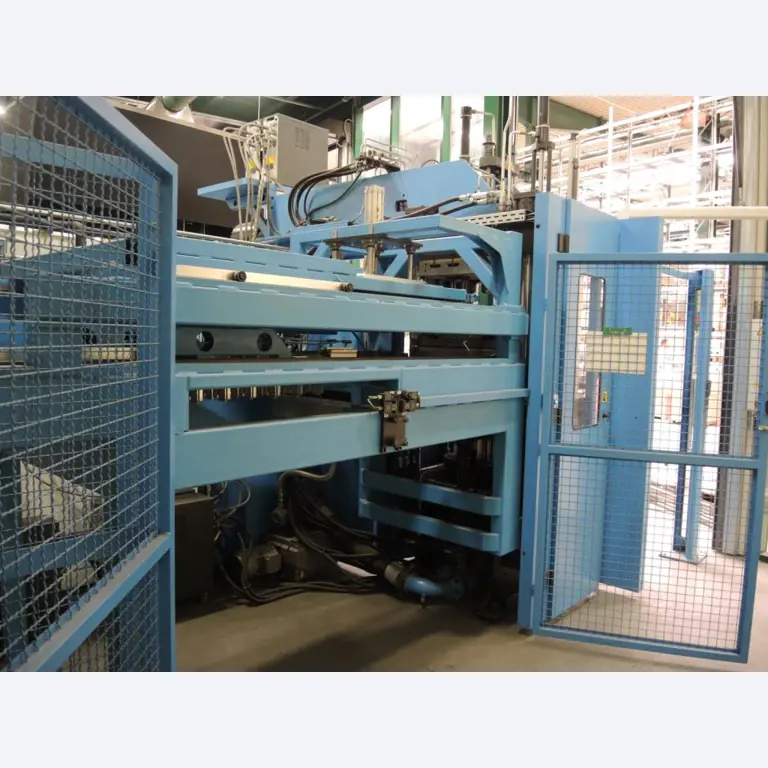 Injection Moulding/Storage Systems<br><font size="2">Collab. with Hilco Industrial Acquisitions<br></font><img src="/images/hil.png"><br>-13
