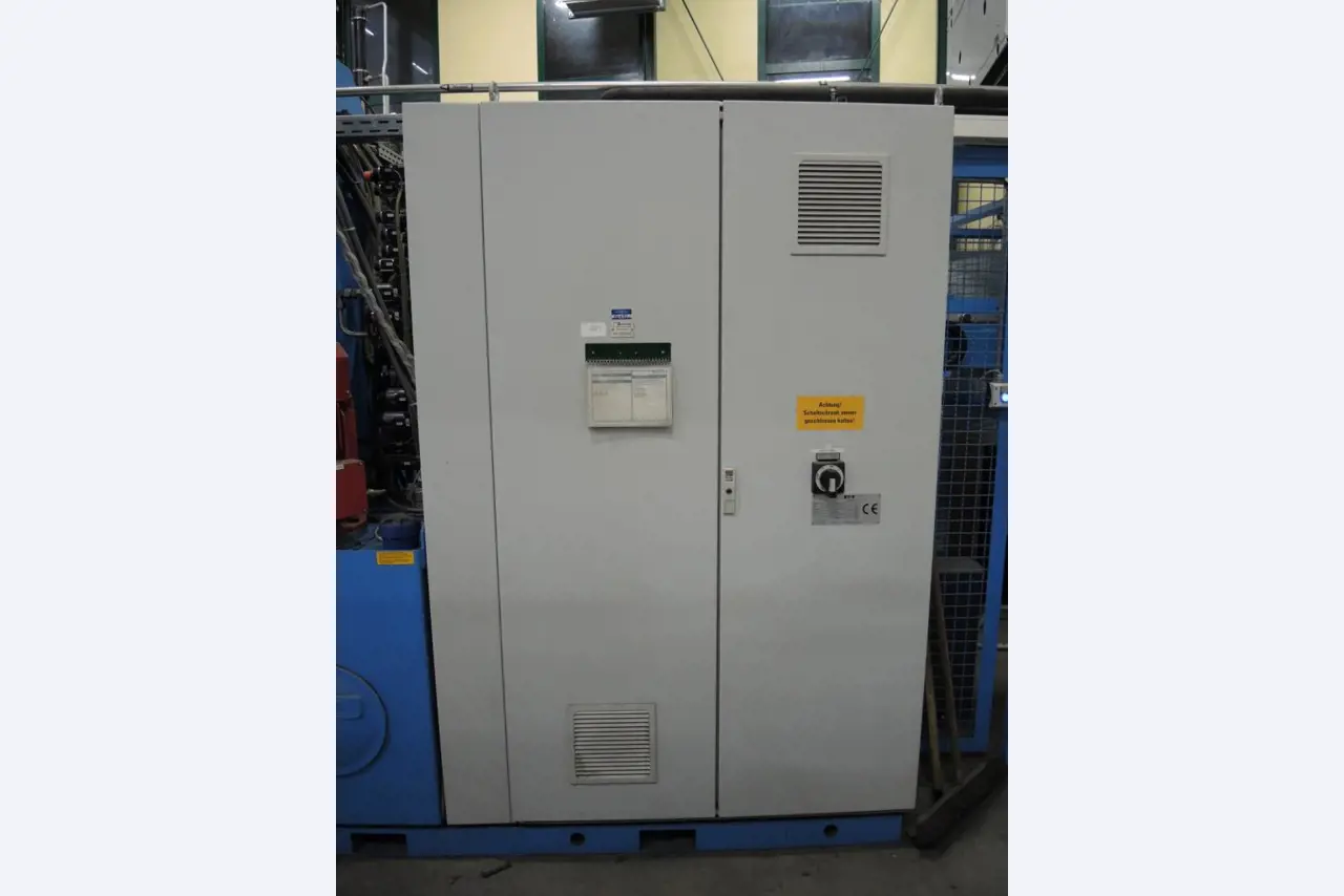 Injection Moulding/Storage Systems<br><font size="2">Collab. with Hilco Industrial Acquisitions<br></font><img src="/images/hil.png"><br>-16