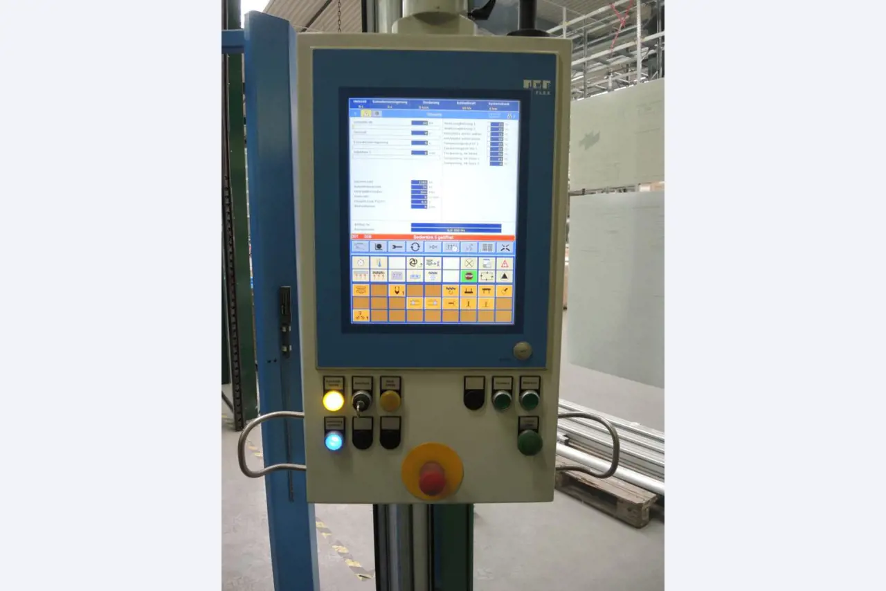 Injection Moulding/Storage Systems<br><font size="2">Collab. with Hilco Industrial Acquisitions<br></font><img src="/images/hil.png"><br>-19