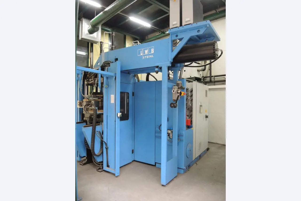 Injection Moulding/Storage Systems<br><font size="2">Collab. with Hilco Industrial Acquisitions<br></font><img src="/images/hil.png"><br>-2