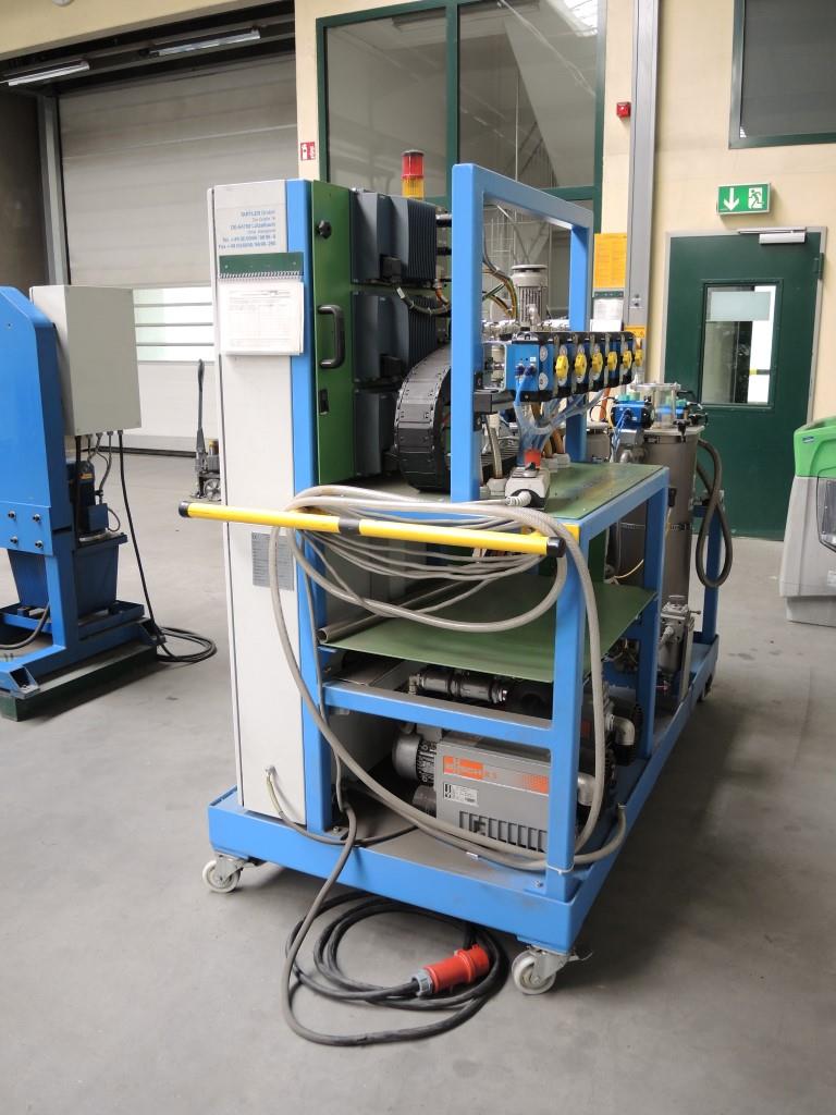 Chapas metálicas e máquinas para trabalhar metais<br><font size="2">Colaboração com Hilco Industrial Acquisitions bv</font><br><img src="/images/hil.png"><br>-10