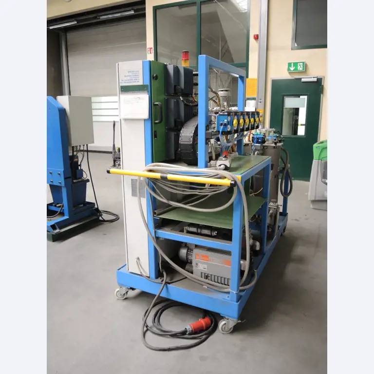 Chapas metálicas e máquinas para trabalhar metais<br><font size="2">Colaboração com Hilco Industrial Acquisitions bv</font><br><img src="/images/hil.png"><br>-10