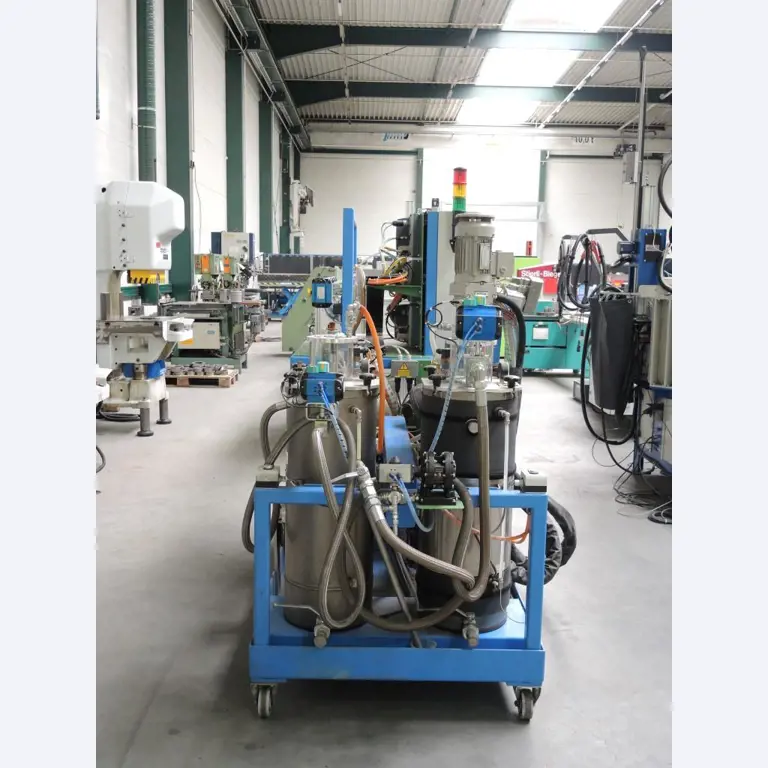 Chapas metálicas e máquinas para trabalhar metais<br><font size="2">Colaboração com Hilco Industrial Acquisitions bv</font><br><img src="/images/hil.png"><br>-7