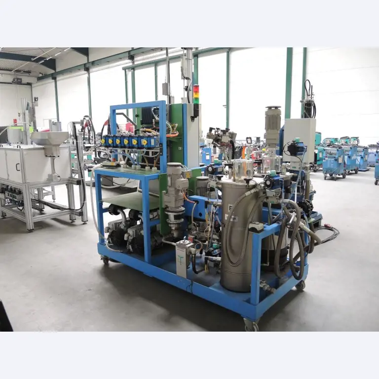 Chapas metálicas e máquinas para trabalhar metais<br><font size="2">Colaboração com Hilco Industrial Acquisitions bv</font><br><img src="/images/hil.png"><br>-8