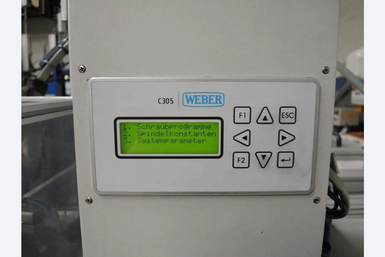 Chapas metálicas e máquinas para trabalhar metais<br><font size="2">Colaboração com Hilco Industrial Acquisitions bv</font><br><img src="/images/hil.png"><br>-4