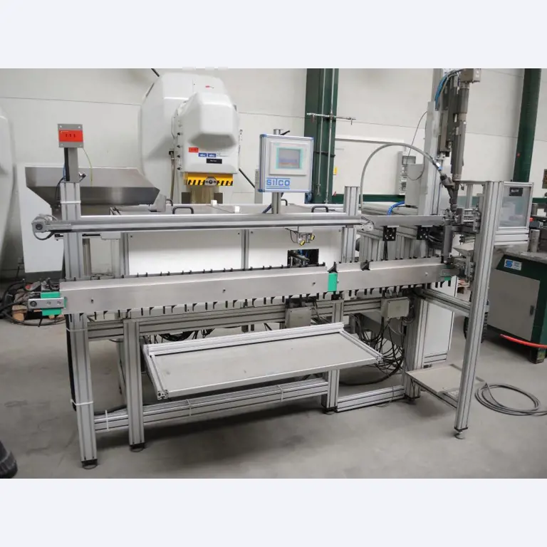 Chapas metálicas e máquinas para trabalhar metais<br><font size="2">Colaboração com Hilco Industrial Acquisitions bv</font><br><img src="/images/hil.png"><br>-6