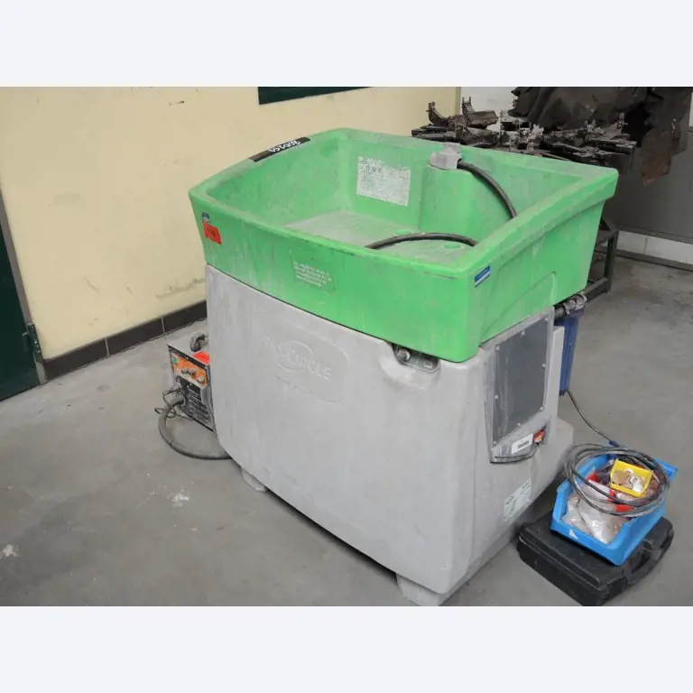 Chapas metálicas e máquinas para trabalhar metais<br><font size="2">Colaboração com Hilco Industrial Acquisitions bv</font><br><img src="/images/hil.png"><br>-2