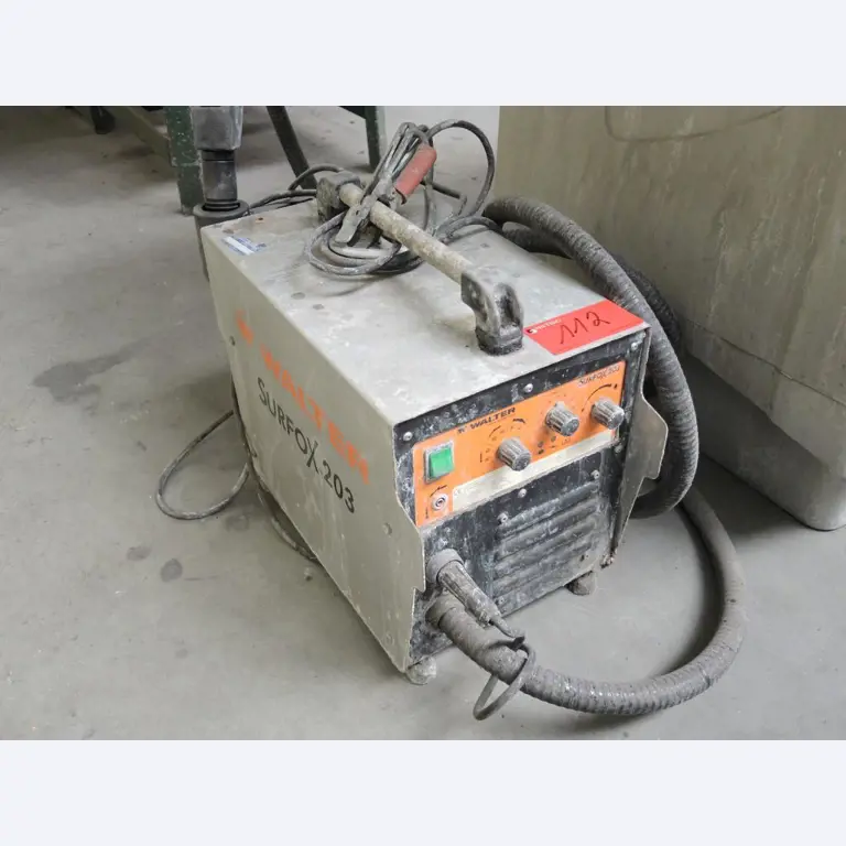 Chapas metálicas e máquinas para trabalhar metais<br><font size="2">Colaboração com Hilco Industrial Acquisitions bv</font><br><img src="/images/hil.png"><br>-4