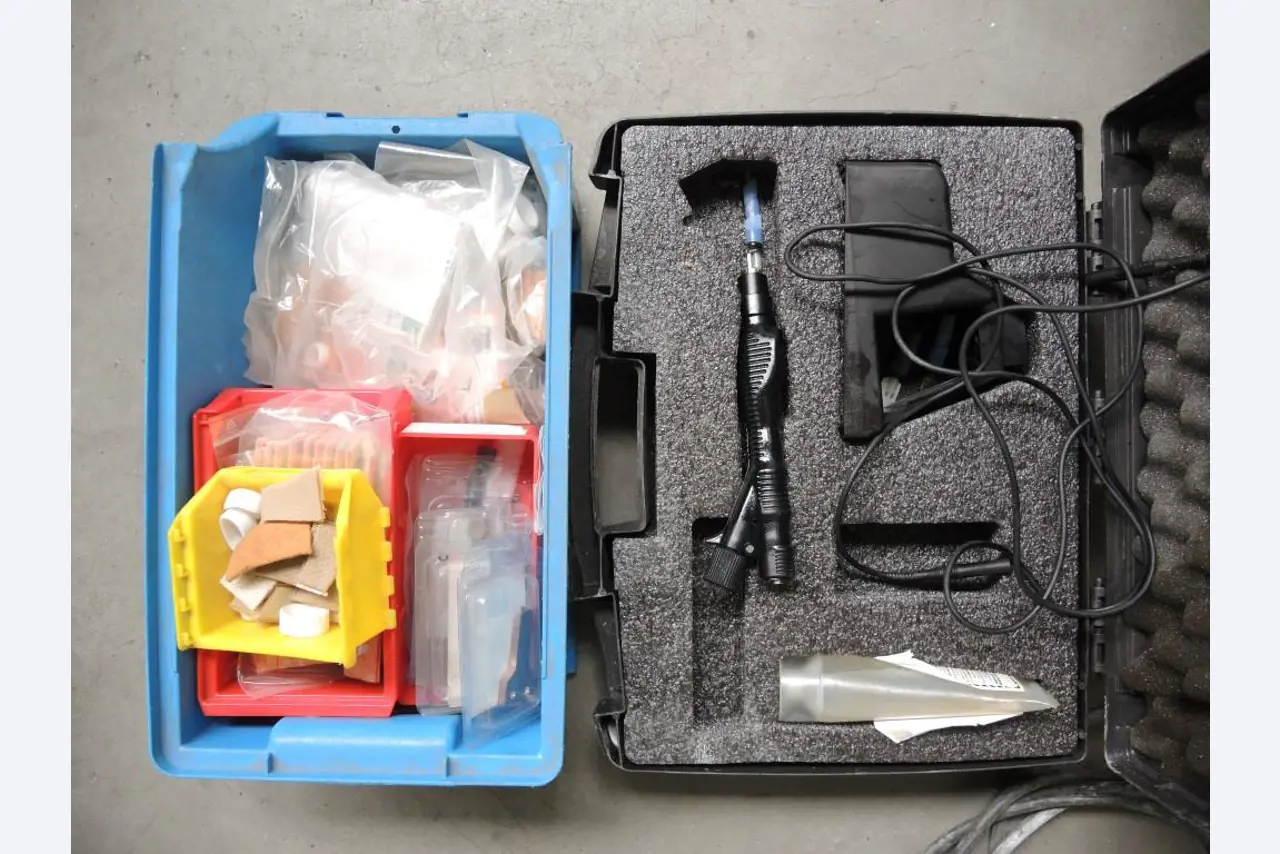 Chapas metálicas e máquinas para trabalhar metais<br><font size="2">Colaboração com Hilco Industrial Acquisitions bv</font><br><img src="/images/hil.png"><br>-7