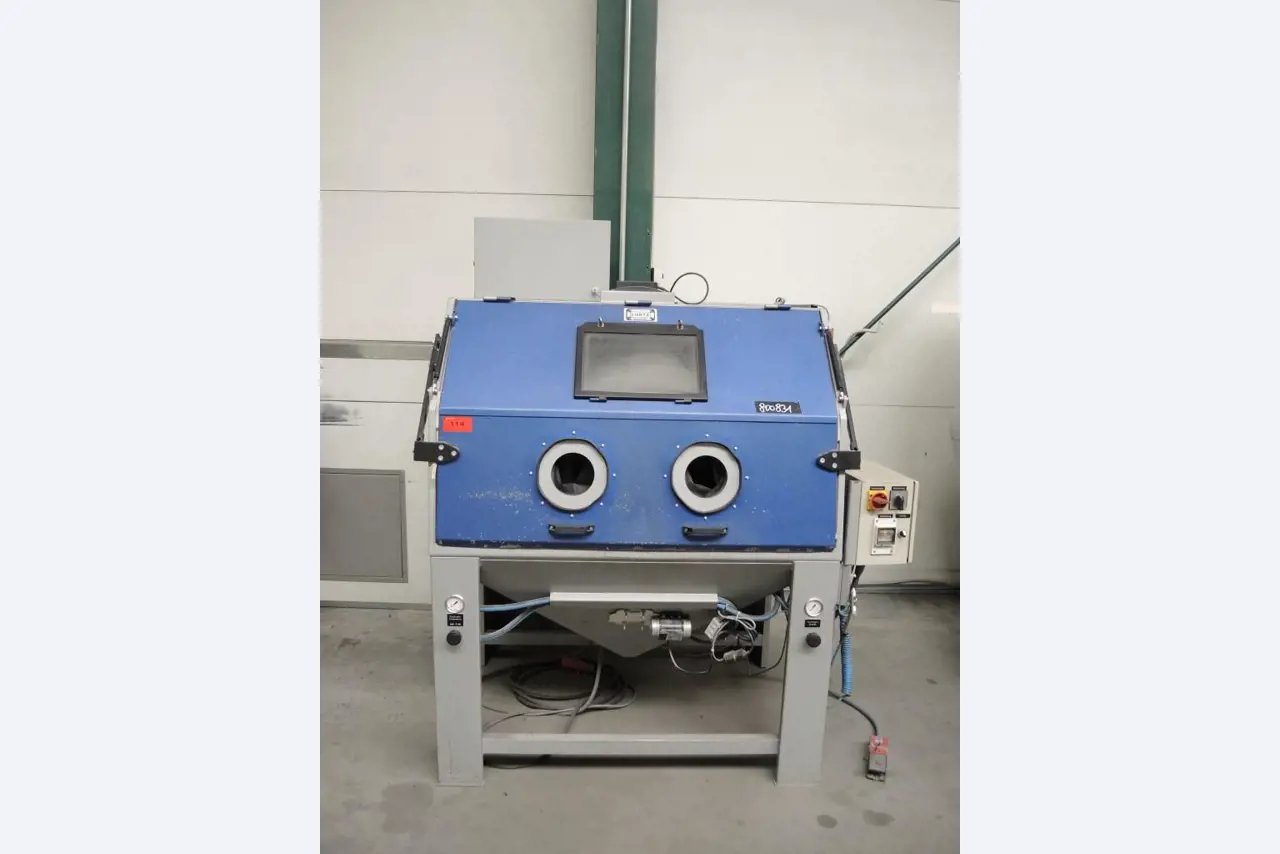 Chapas metálicas e máquinas para trabalhar metais<br><font size="2">Colaboração com Hilco Industrial Acquisitions bv</font><br><img src="/images/hil.png"><br>-2