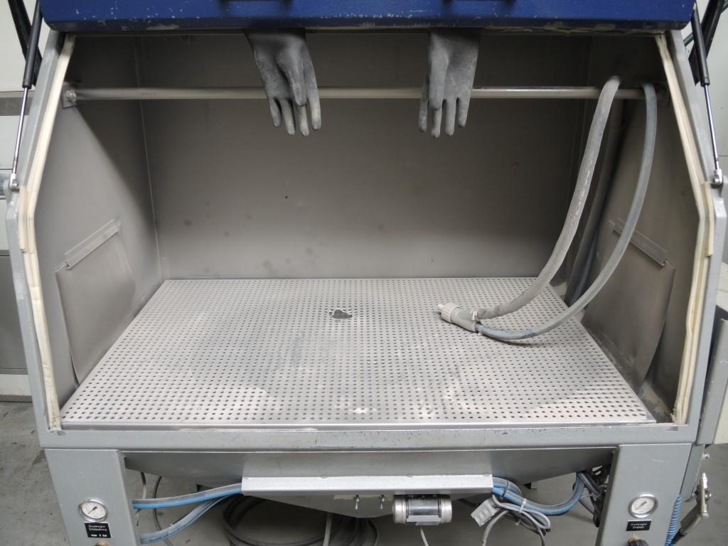 Chapas metálicas e máquinas para trabalhar metais<br><font size="2">Colaboração com Hilco Industrial Acquisitions bv</font><br><img src="/images/hil.png"><br>-4