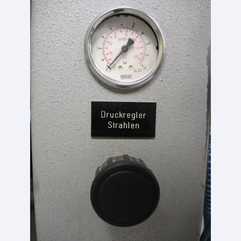 Chapas metálicas e máquinas para trabalhar metais<br><font size="2">Colaboração com Hilco Industrial Acquisitions bv</font><br><img src="/images/hil.png"><br>-6