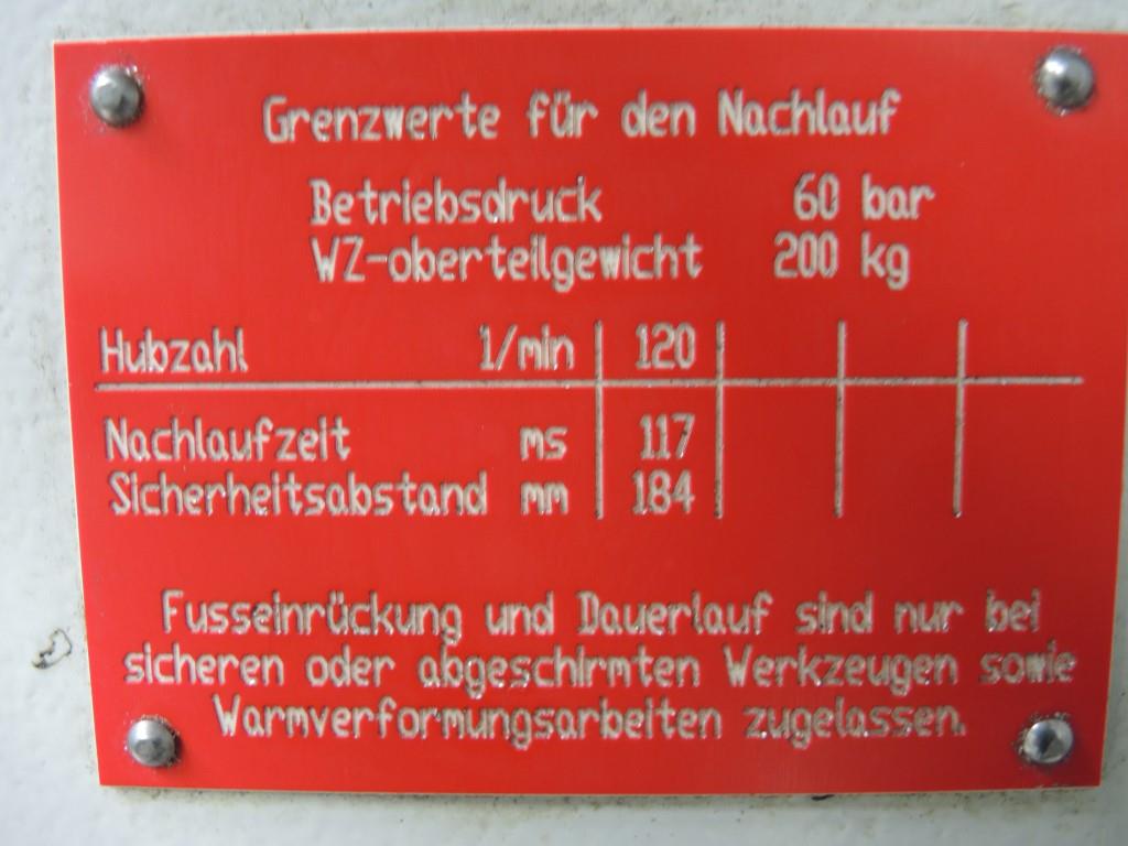 Chapas metálicas e máquinas para trabalhar metais<br><font size="2">Colaboração com Hilco Industrial Acquisitions bv</font><br><img src="/images/hil.png"><br>-10