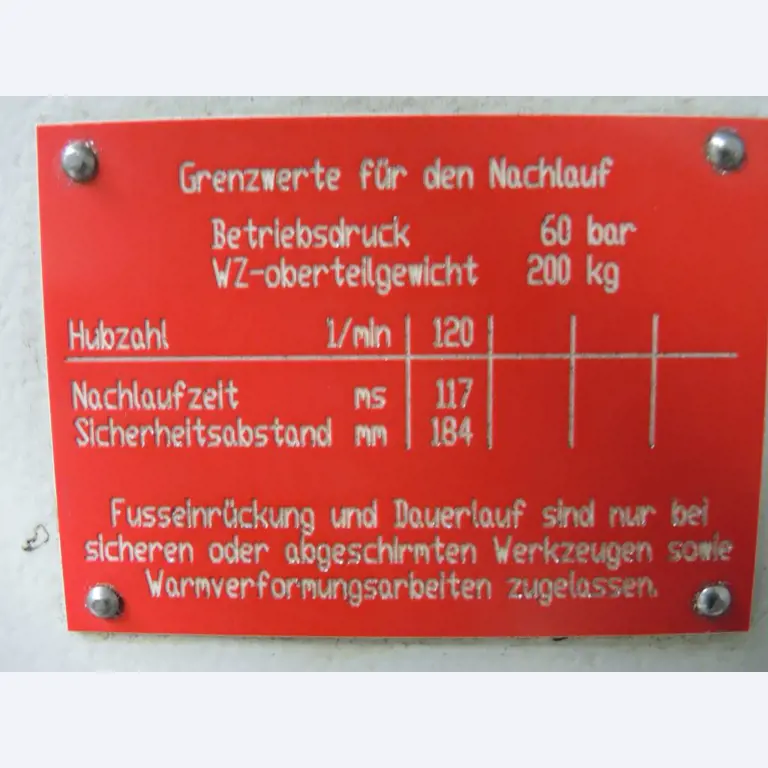 Chapas metálicas e máquinas para trabalhar metais<br><font size="2">Colaboração com Hilco Industrial Acquisitions bv</font><br><img src="/images/hil.png"><br>-10
