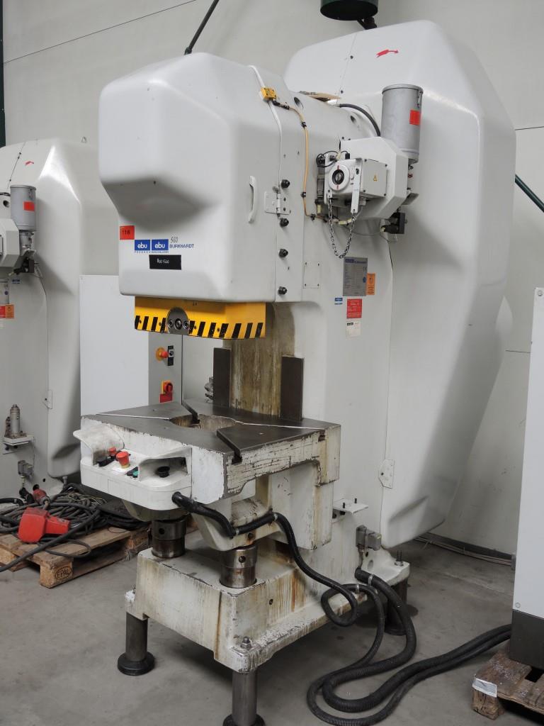 Chapas metálicas e máquinas para trabalhar metais<br><font size="2">Colaboração com Hilco Industrial Acquisitions bv</font><br><img src="/images/hil.png"><br>-3