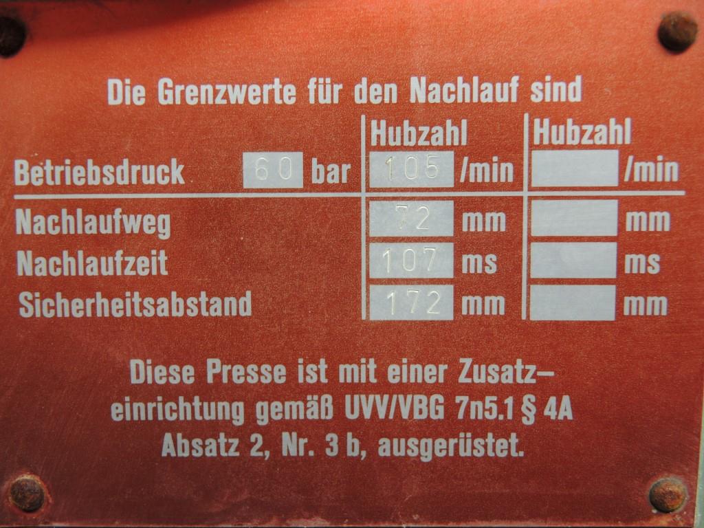 Chapas metálicas e máquinas para trabalhar metais<br><font size="2">Colaboração com Hilco Industrial Acquisitions bv</font><br><img src="/images/hil.png"><br>-7