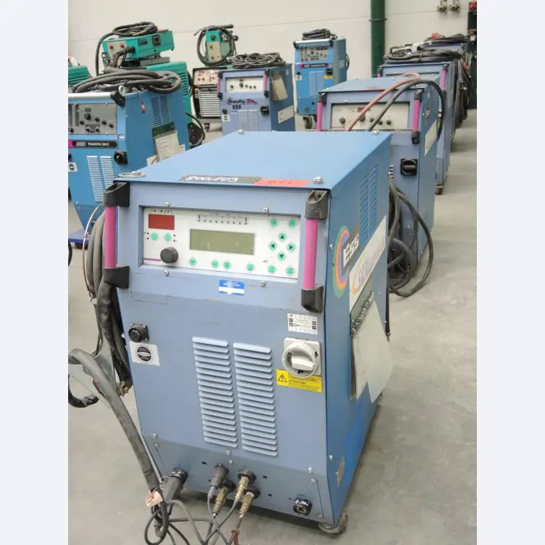 Chapas metálicas e máquinas para trabalhar metais<br><font size="2">Colaboração com Hilco Industrial Acquisitions bv</font><br><img src="/images/hil.png"><br>-1