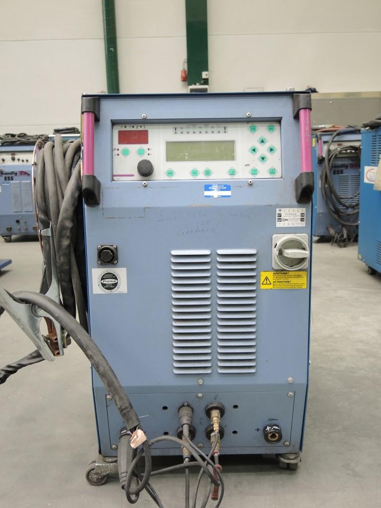 Chapas metálicas e máquinas para trabalhar metais<br><font size="2">Colaboração com Hilco Industrial Acquisitions bv</font><br><img src="/images/hil.png"><br>-2