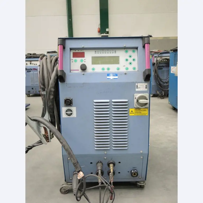 Chapas metálicas e máquinas para trabalhar metais<br><font size="2">Colaboração com Hilco Industrial Acquisitions bv</font><br><img src="/images/hil.png"><br>-2