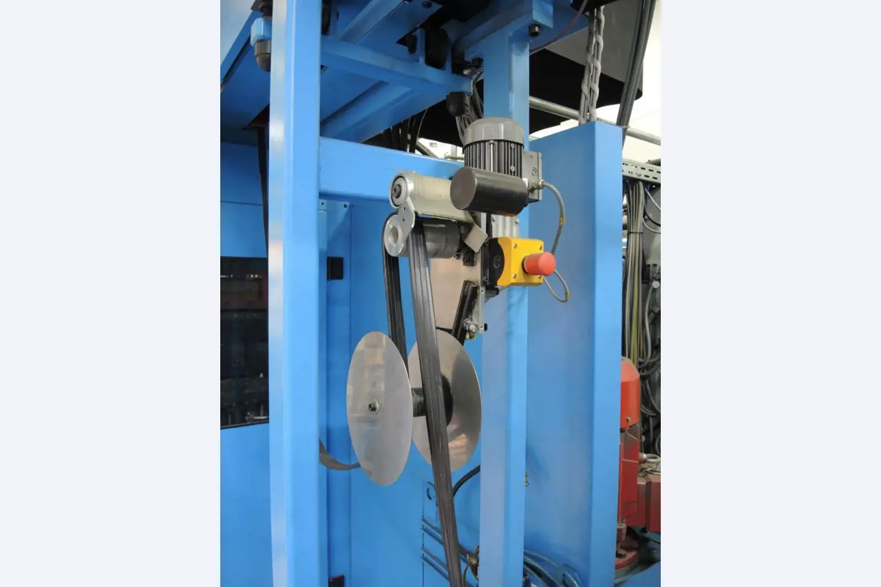 Injection Moulding/Storage Systems<br><font size="2">Collab. with Hilco Industrial Acquisitions<br></font><img src="/images/hil.png"><br>-13