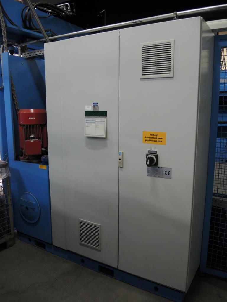 Injection Moulding/Storage Systems<br><font size="2">Collab. with Hilco Industrial Acquisitions<br></font><img src="/images/hil.png"><br>-14