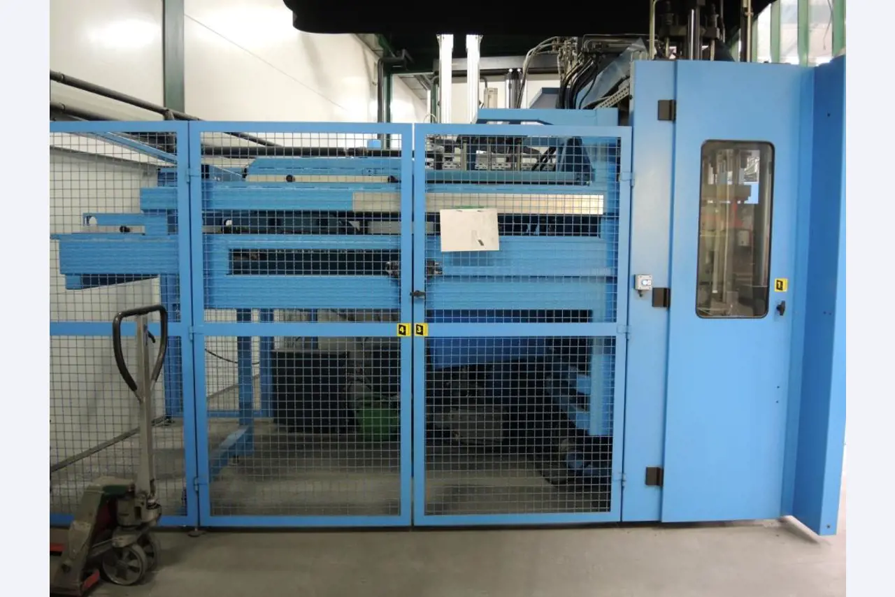 Injection Moulding/Storage Systems<br><font size="2">Collab. with Hilco Industrial Acquisitions<br></font><img src="/images/hil.png"><br>-4