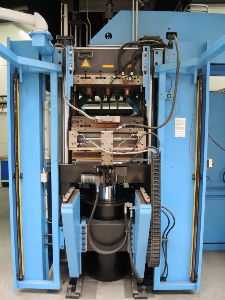 Injection Moulding/Storage Systems<br><font size="2">Collab. with Hilco Industrial Acquisitions<br></font><img src="/images/hil.png"><br>-6