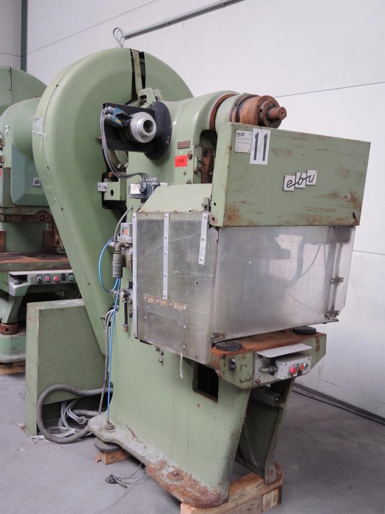 Chapas metálicas e máquinas para trabalhar metais<br><font size="2">Colaboração com Hilco Industrial Acquisitions bv</font><br><img src="/images/hil.png"><br>-1