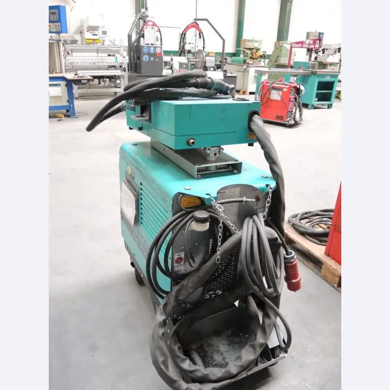 Chapas metálicas e máquinas para trabalhar metais<br><font size="2">Colaboração com Hilco Industrial Acquisitions bv</font><br><img src="/images/hil.png"><br>-5