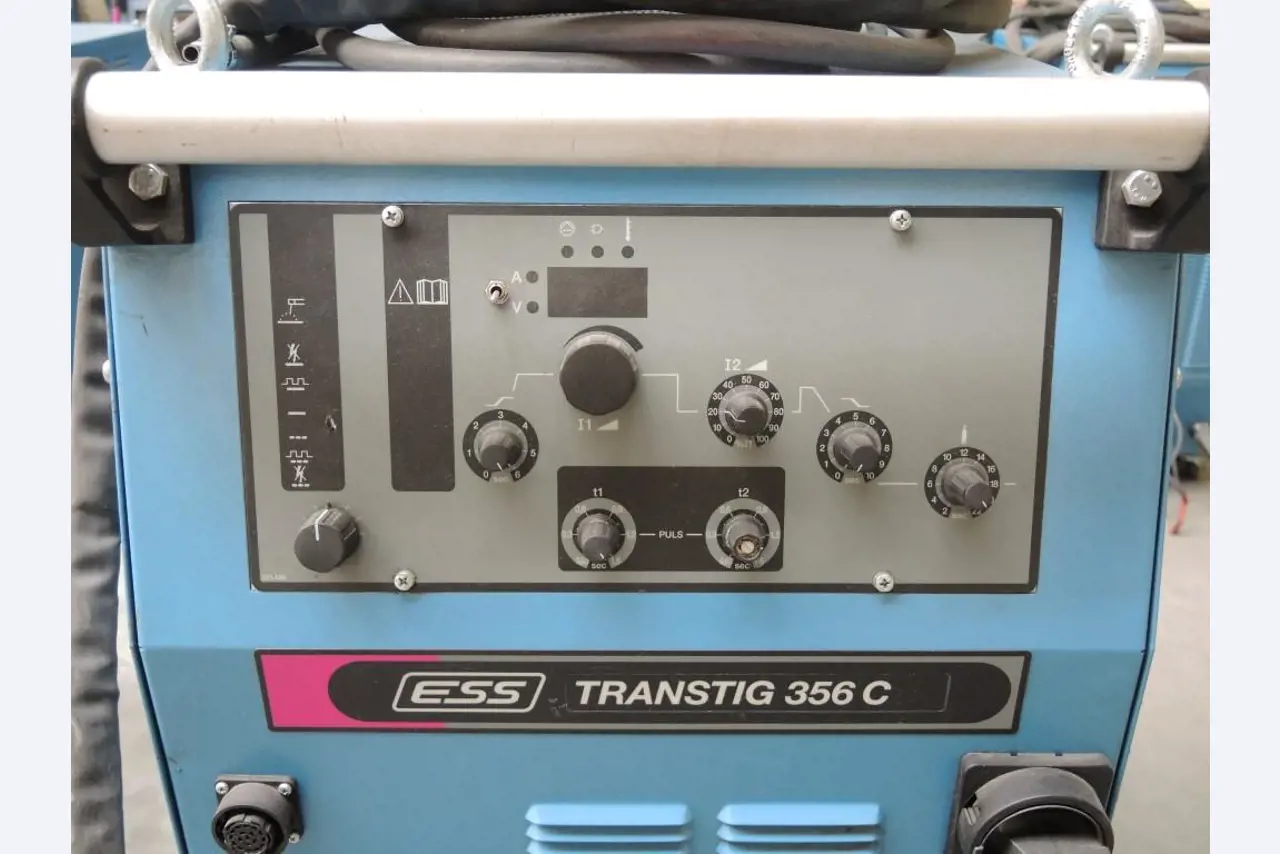 Chapas metálicas e máquinas para trabalhar metais<br><font size="2">Colaboração com Hilco Industrial Acquisitions bv</font><br><img src="/images/hil.png"><br>-3